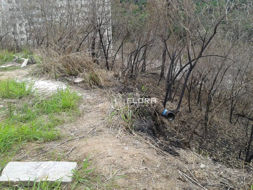 Foto 1 de Lote/Terreno à venda, 412m² em Maria Paula, Niterói