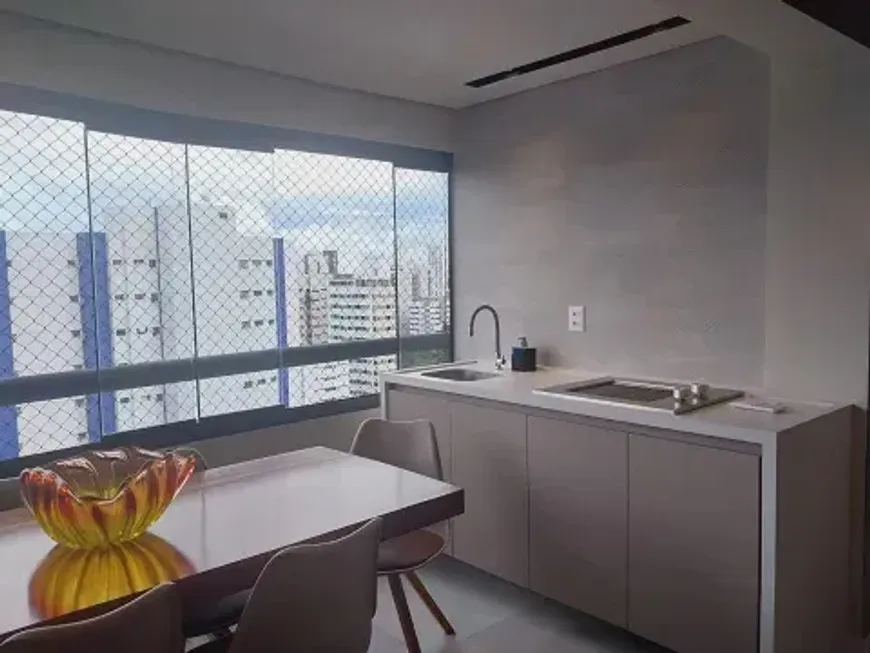 Foto 1 de Apartamento com 4 Quartos à venda, 140m² em Graças, Recife