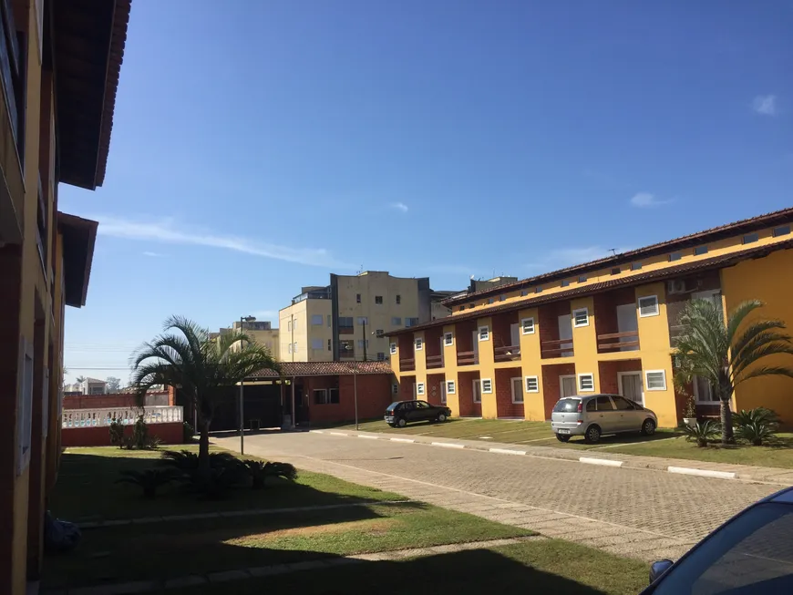 Foto 1 de Casa de Condomínio com 2 Quartos à venda, 90m² em Cibratel II, Itanhaém