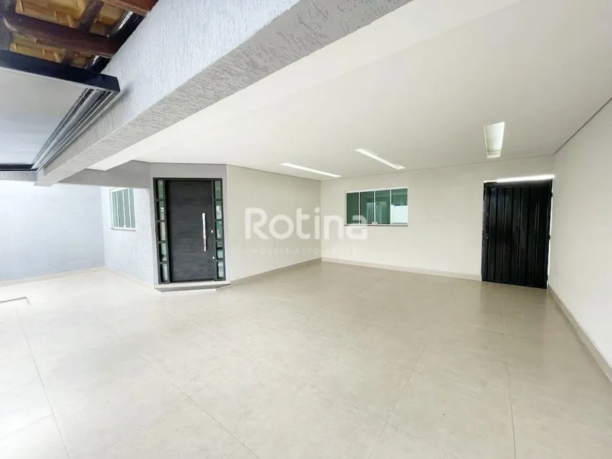 Foto 1 de Casa com 3 Quartos à venda, 209m² em Custódio Pereira, Uberlândia