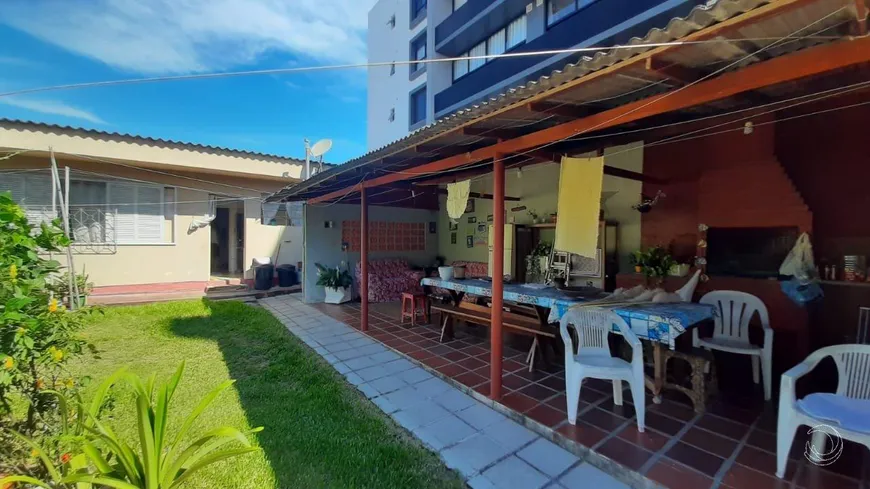 Foto 1 de Casa com 5 Quartos à venda, 230m² em Trindade, Florianópolis