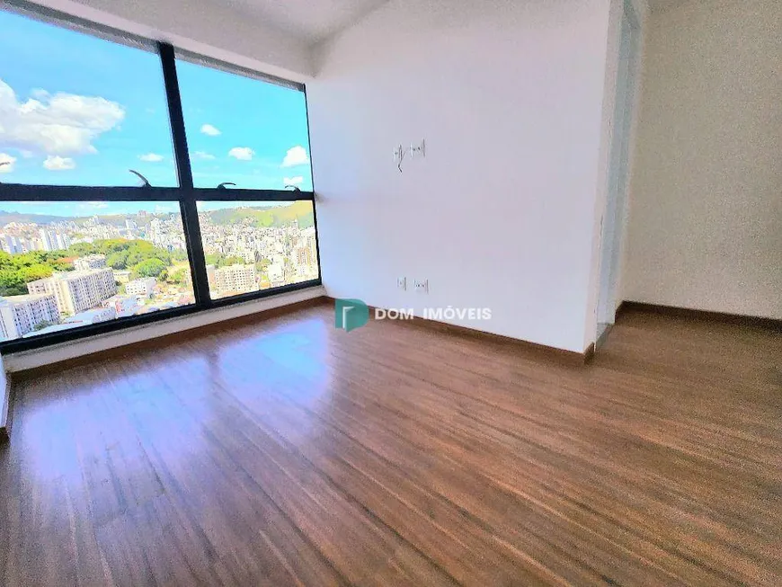 Foto 1 de Apartamento com 3 Quartos à venda, 74m² em Granbery, Juiz de Fora