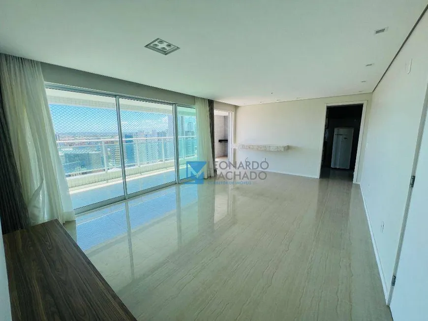 Foto 1 de Apartamento com 4 Quartos à venda, 177m² em Guararapes, Fortaleza