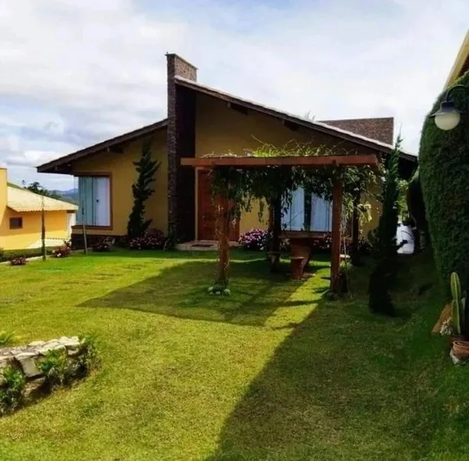 Foto 1 de Casa de Condomínio com 3 Quartos à venda, 450m² em Vale da Estacao, Domingos Martins