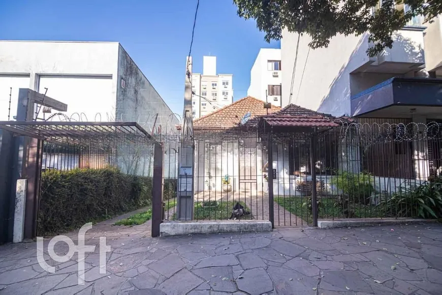 Foto 1 de Casa com 3 Quartos à venda, 250m² em Petrópolis, Porto Alegre