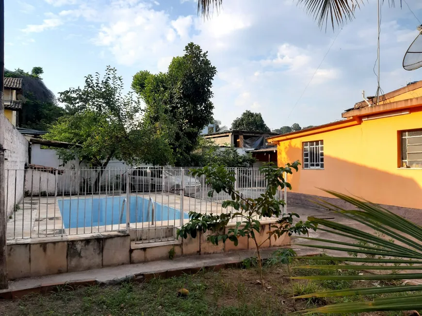 Foto 1 de Casa com 3 Quartos à venda, 120m² em Colubandê, São Gonçalo