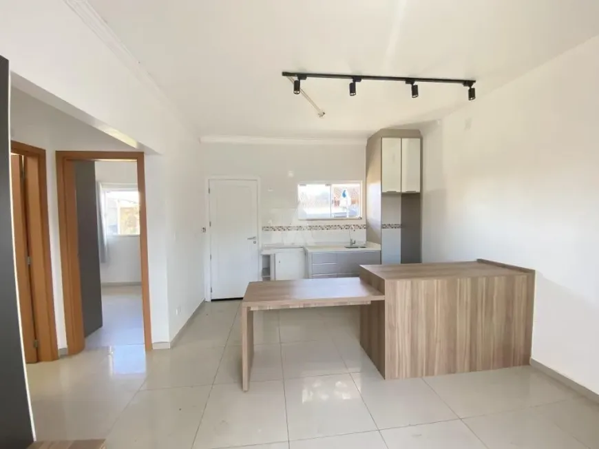 Foto 1 de Casa com 2 Quartos para alugar, 53m² em Centro, Araquari