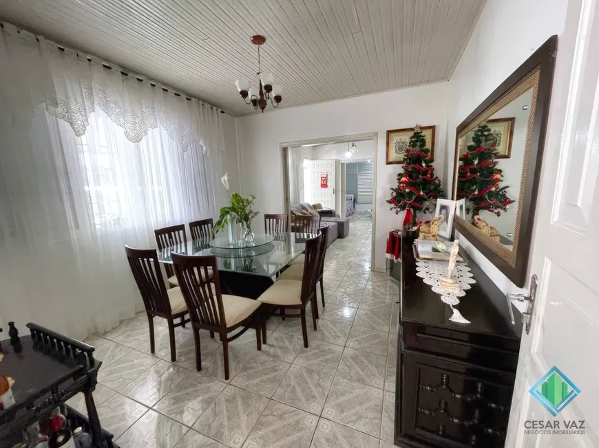 Foto 1 de Casa com 3 Quartos à venda, 247m² em Barreiros, São José