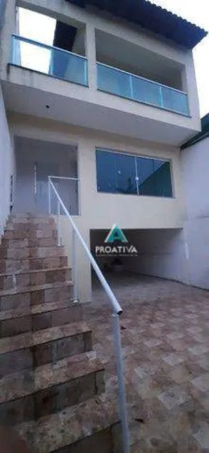 Foto 1 de Sobrado com 3 Quartos à venda, 206m² em Jardim Las Vegas, Santo André