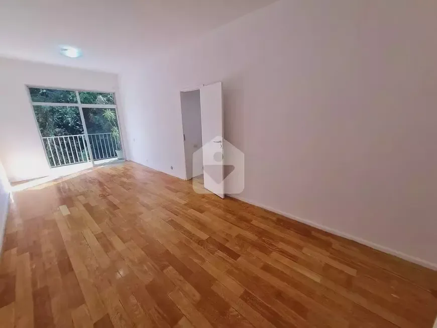 Foto 1 de Apartamento com 2 Quartos à venda, 87m² em Lagoa, Rio de Janeiro