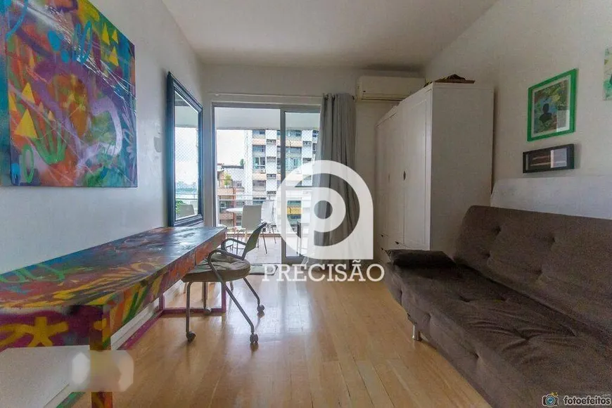 Foto 1 de Cobertura com 3 Quartos à venda, 165m² em Lagoa, Rio de Janeiro