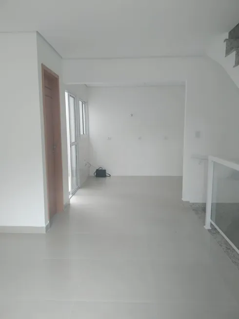 Foto 1 de Sobrado com 2 Quartos à venda, 115m² em Vila Curuçá, Santo André