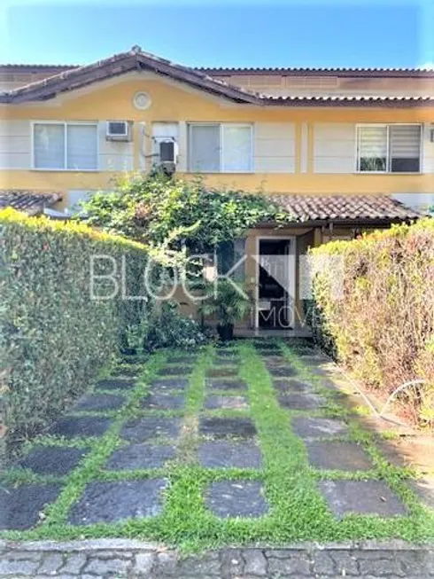 Foto 1 de Casa de Condomínio com 3 Quartos à venda, 72m² em Vargem Grande, Rio de Janeiro