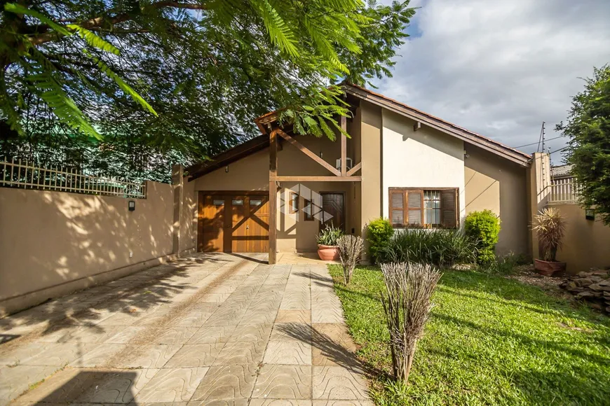 Foto 1 de Casa com 3 Quartos à venda, 270m² em Nossa Senhora das Graças, Canoas