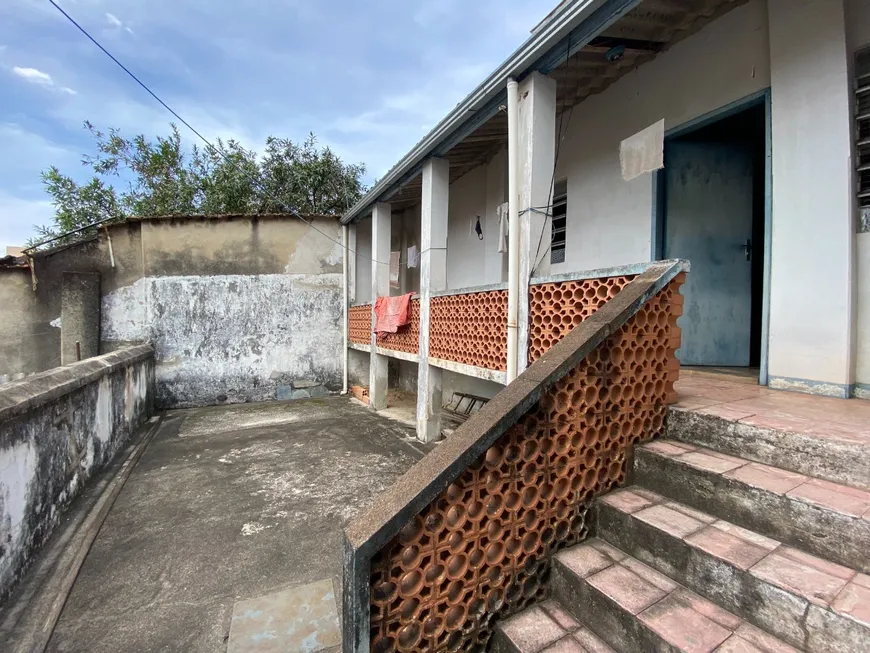 Foto 1 de Casa com 4 Quartos à venda, 137m² em Colégio Batista, Belo Horizonte