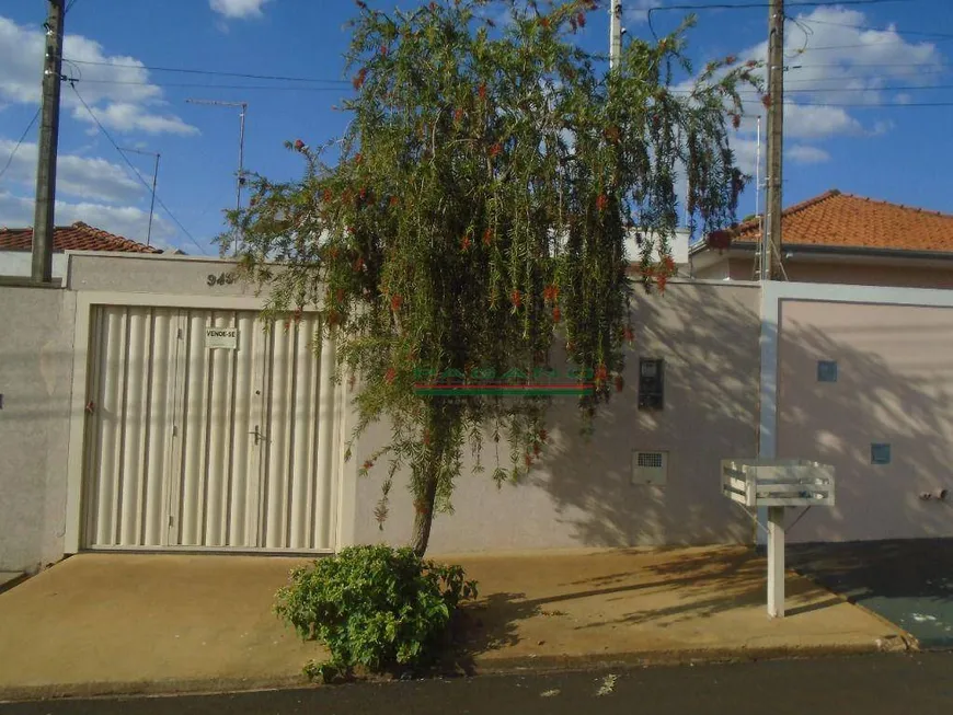 Foto 1 de Casa com 3 Quartos à venda, 154m² em Centro, Cravinhos