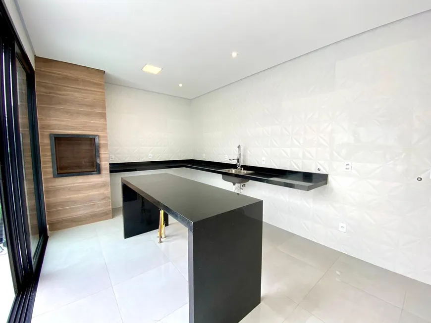 Foto 1 de Casa de Condomínio com 3 Quartos à venda, 126m² em Cajuru do Sul, Sorocaba