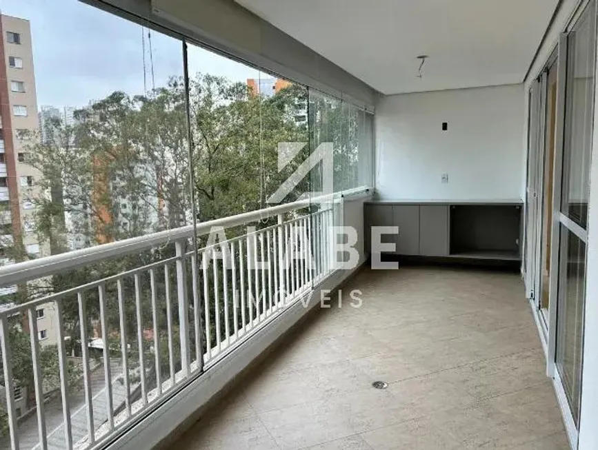 Foto 1 de Apartamento com 3 Quartos à venda, 108m² em Morumbi, São Paulo