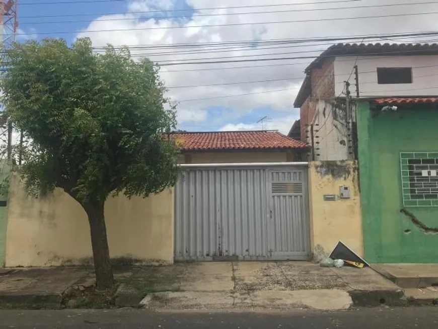 Foto 1 de Casa com 3 Quartos à venda, 400m² em Centro, Teresina