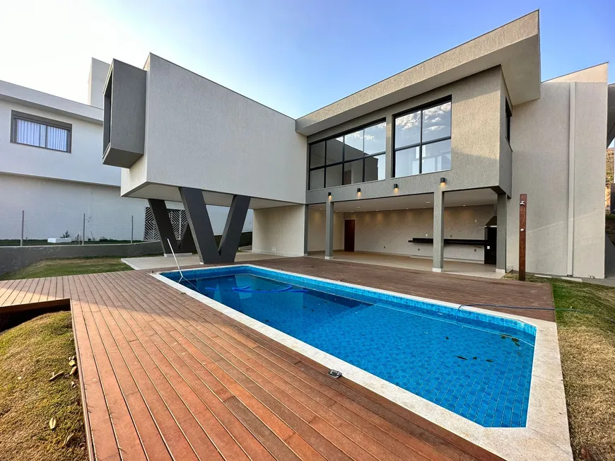 Foto 1 de Casa de Condomínio com 4 Quartos à venda, 360m² em Residencial Boulevard, Lagoa Santa