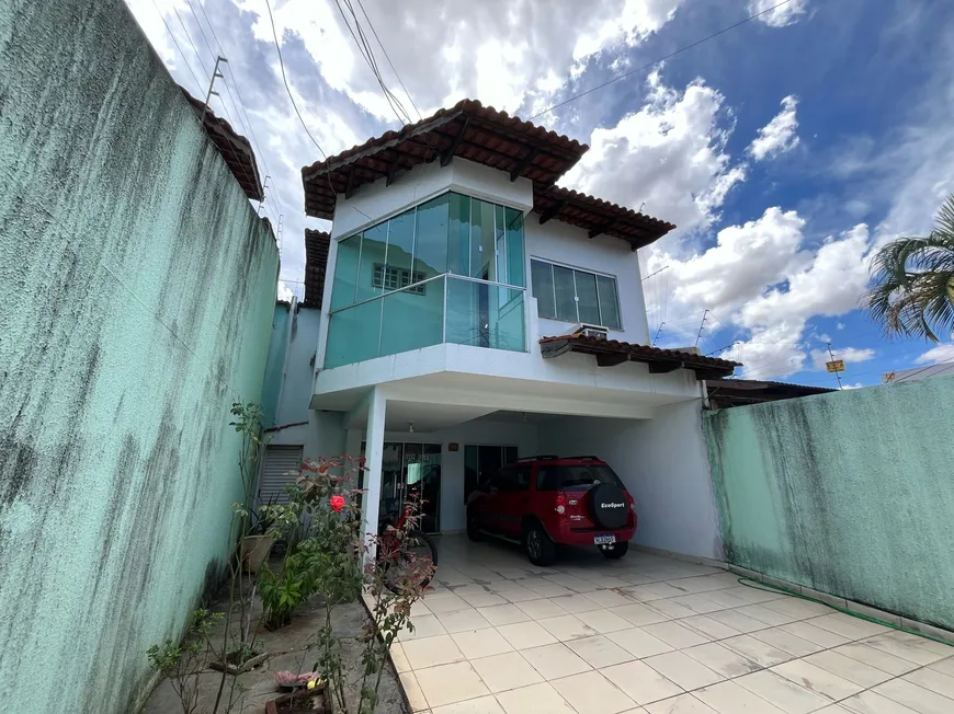 Foto 1 de Sobrado com 3 Quartos à venda, 168m² em Jardim Atlântico, Goiânia