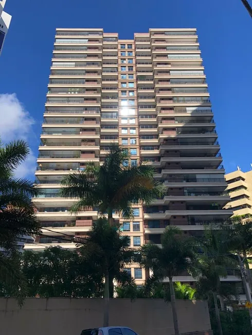 Foto 1 de Apartamento com 4 Quartos à venda, 240m² em Meireles, Fortaleza