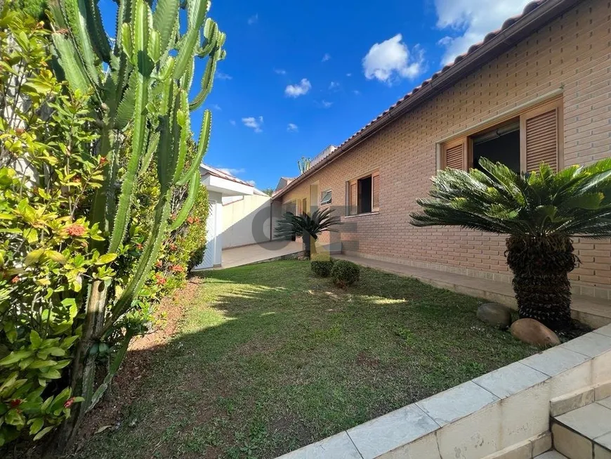 Foto 1 de Casa com 3 Quartos à venda, 260m² em Super Quadra, São Paulo