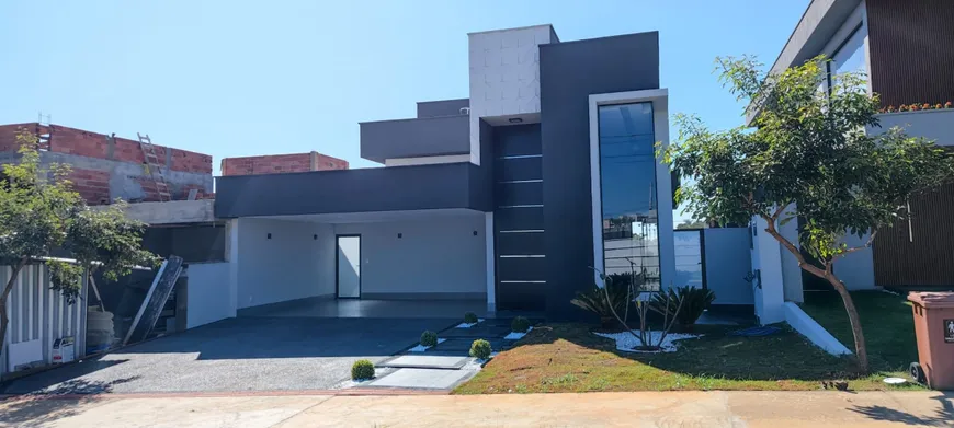 Foto 1 de Casa de Condomínio com 3 Quartos à venda, 160m² em Parqville Pinheiros, Aparecida de Goiânia