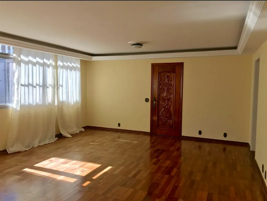 Foto 1 de Apartamento com 3 Quartos para venda ou aluguel, 130m² em Perdizes, São Paulo