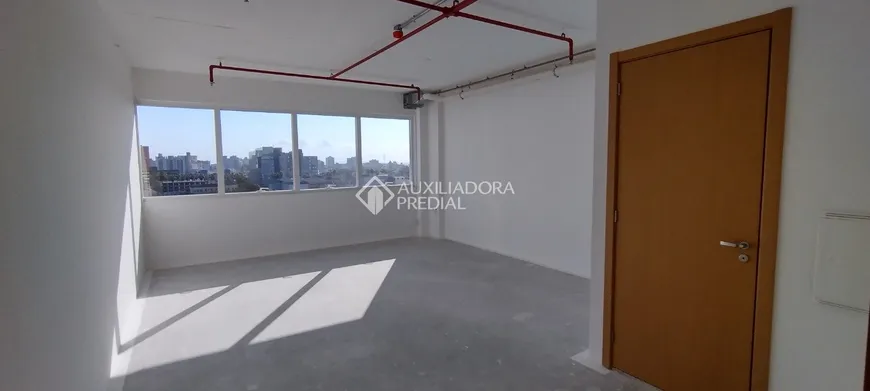 Foto 1 de Sala Comercial para alugar, 36m² em Santana, Porto Alegre