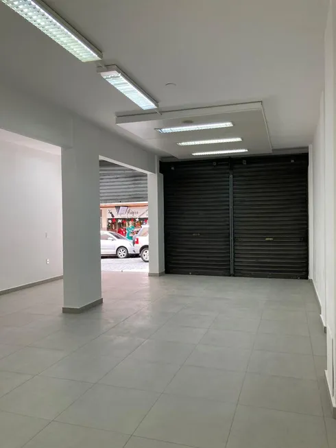 Foto 1 de Ponto Comercial para venda ou aluguel, 90m² em Centro, Nova Friburgo