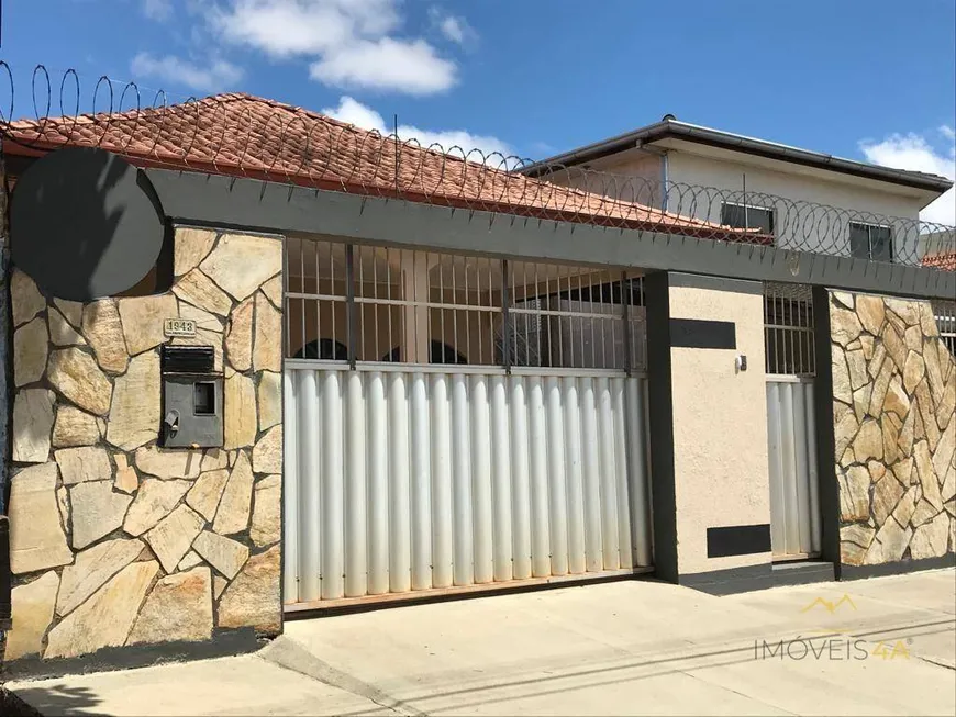 Foto 1 de Casa com 3 Quartos à venda, 252m² em Agenor M de Carvalho, Porto Velho