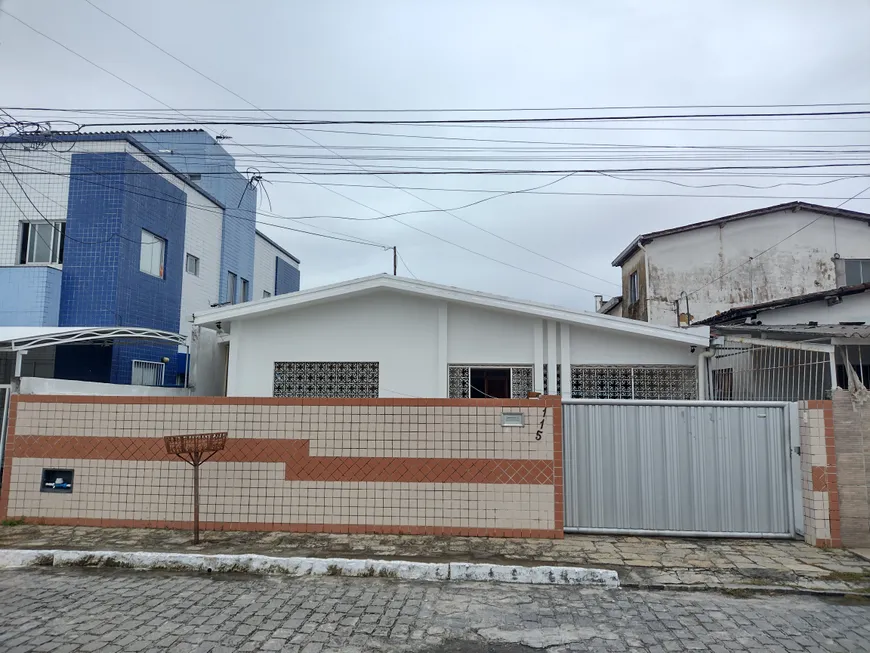 Foto 1 de Casa com 3 Quartos à venda, 144m² em Castelo Branco, João Pessoa