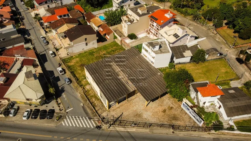 Foto 1 de Galpão/Depósito/Armazém à venda, 1698m² em Centro, São José