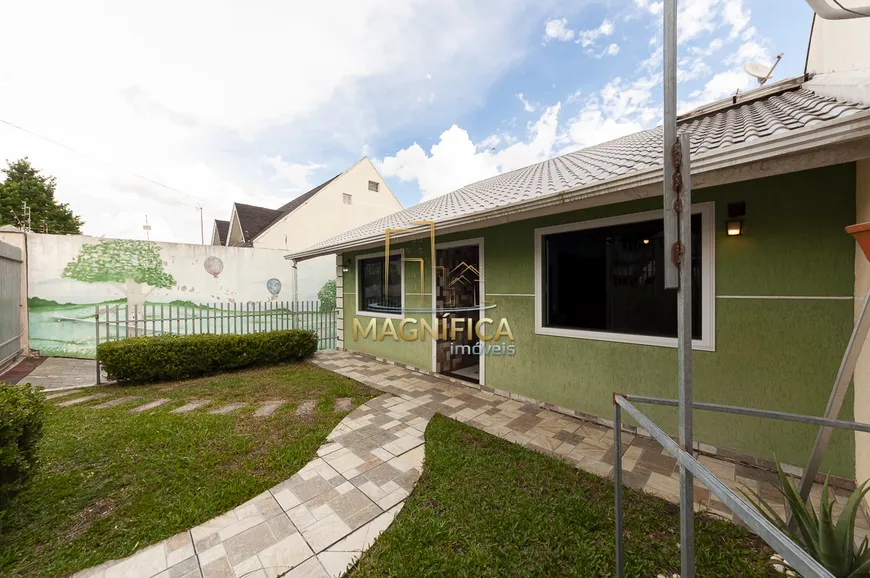 Foto 1 de Casa com 3 Quartos à venda, 240m² em Pinheirinho, Curitiba