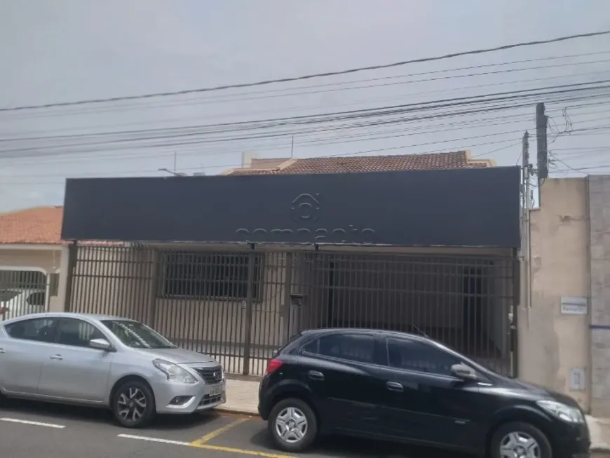 Foto 1 de Sobrado com 3 Quartos à venda, 197m² em Vila Fioreze, São José do Rio Preto