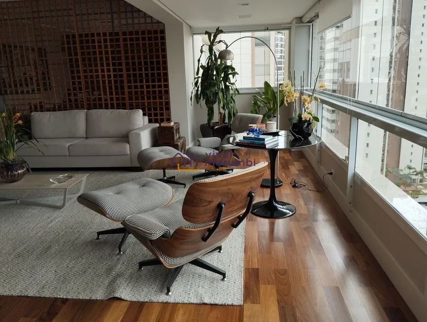 Foto 1 de Apartamento com 3 Quartos à venda, 211m² em Panamby, São Paulo