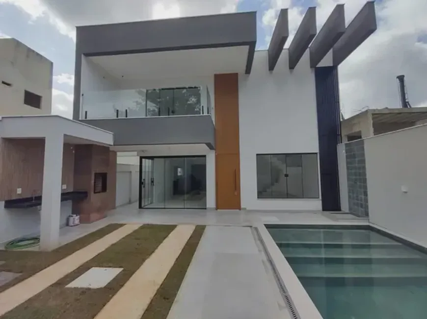 Foto 1 de Casa com 4 Quartos à venda, 200m² em Recreio Dos Bandeirantes, Rio de Janeiro