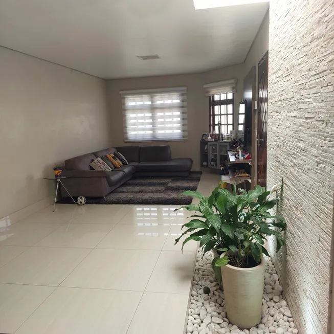 Foto 1 de Casa com 3 Quartos à venda, 130m² em Vila Pereira Barreto, São Paulo