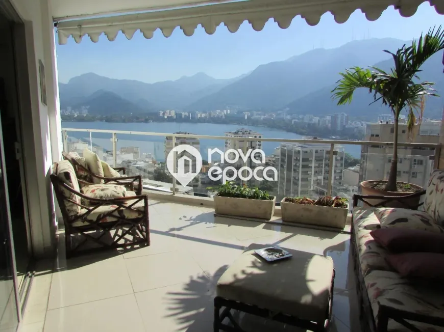 Foto 1 de Apartamento com 4 Quartos à venda, 235m² em Lagoa, Rio de Janeiro