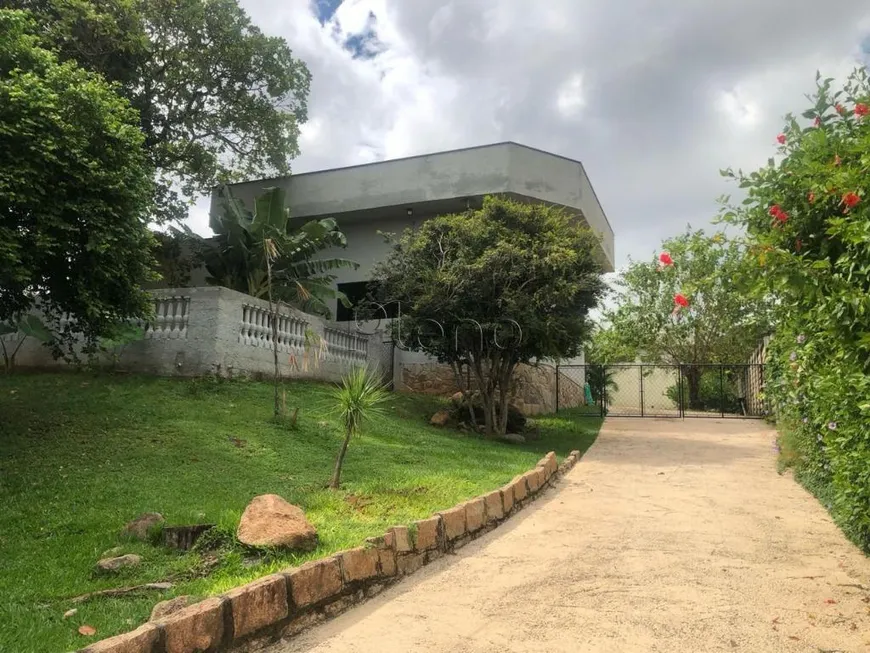 Foto 1 de Fazenda/Sítio com 2 Quartos para alugar, 1000m² em Terras de Itaici, Indaiatuba