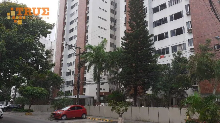 Foto 1 de Apartamento com 3 Quartos à venda, 74m² em Torre, Recife