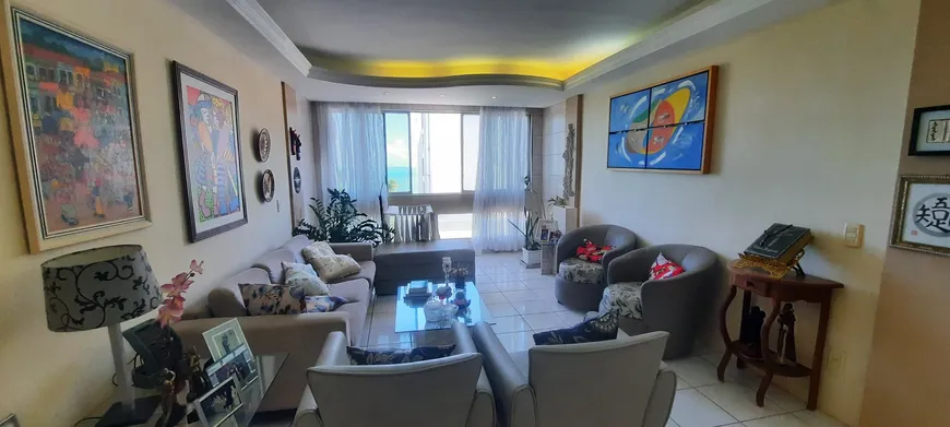 Foto 1 de Apartamento com 4 Quartos à venda, 140m² em Candeias, Jaboatão dos Guararapes