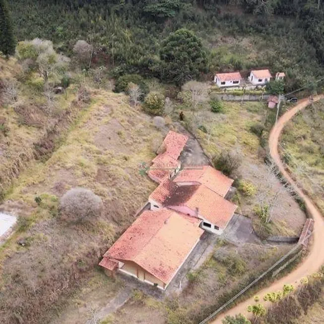 Foto 1 de Fazenda/Sítio com 7 Quartos à venda, 760m² em Ponte Nova, Teresópolis