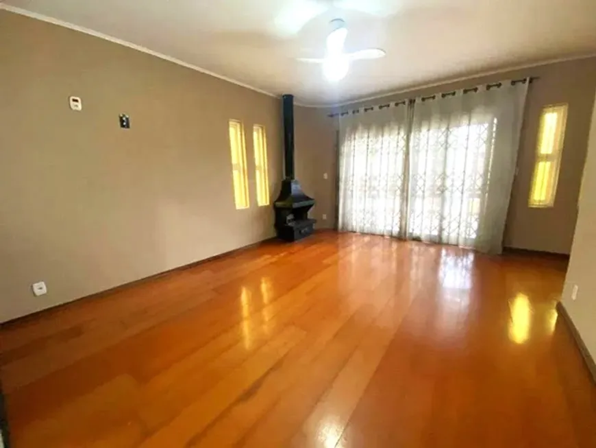 Foto 1 de Apartamento com 2 Quartos para alugar, 77m² em Nonoai, Porto Alegre