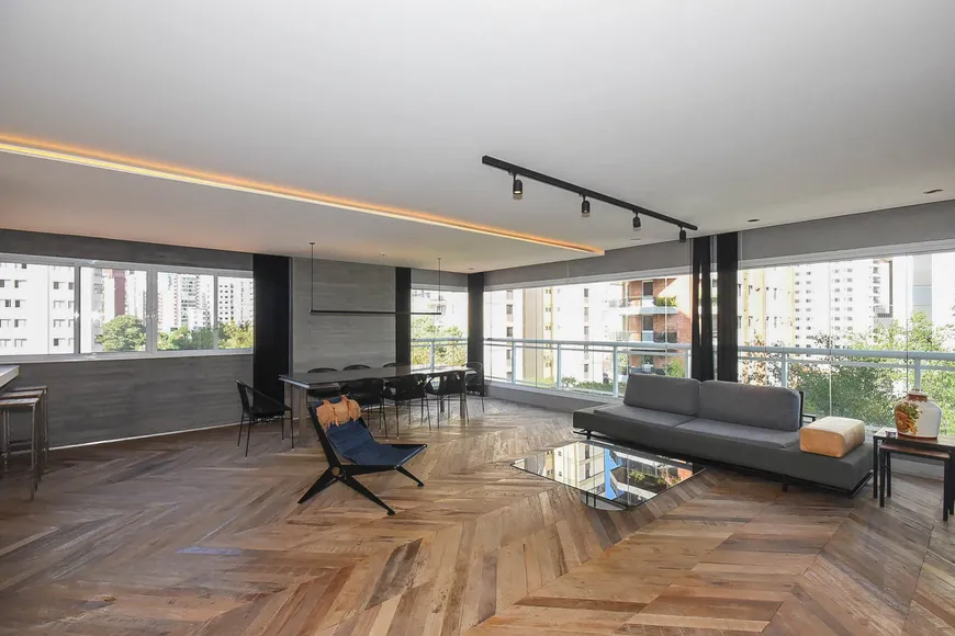 Foto 1 de Apartamento com 2 Quartos à venda, 161m² em Vila Nova Conceição, São Paulo