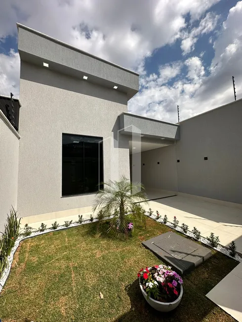 Foto 1 de Casa com 3 Quartos à venda, 180m² em Setor Pedro Ludovico, Goiânia