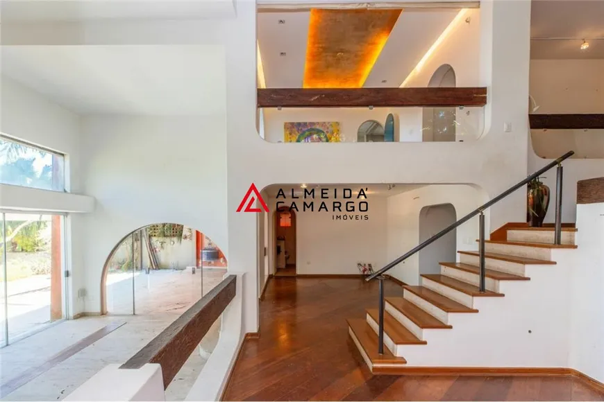 Foto 1 de Casa com 4 Quartos à venda, 647m² em Morumbi, São Paulo