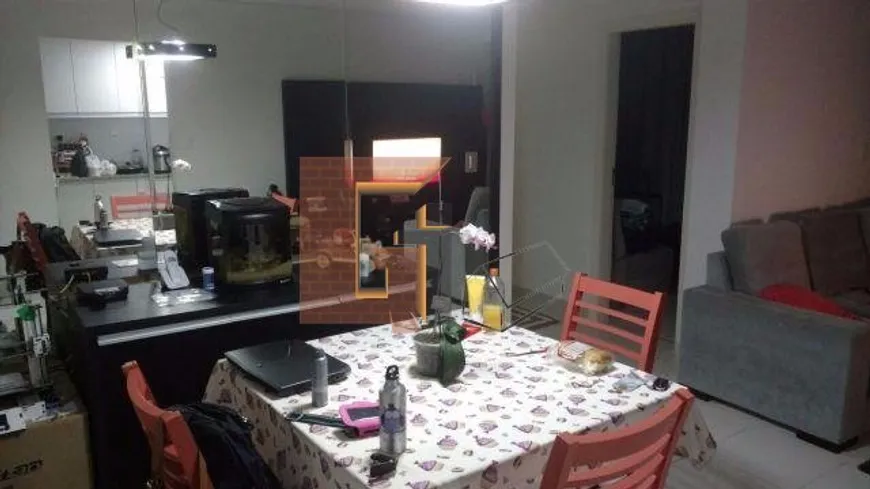 Foto 1 de Apartamento com 2 Quartos à venda, 68m² em Bingen, Petrópolis