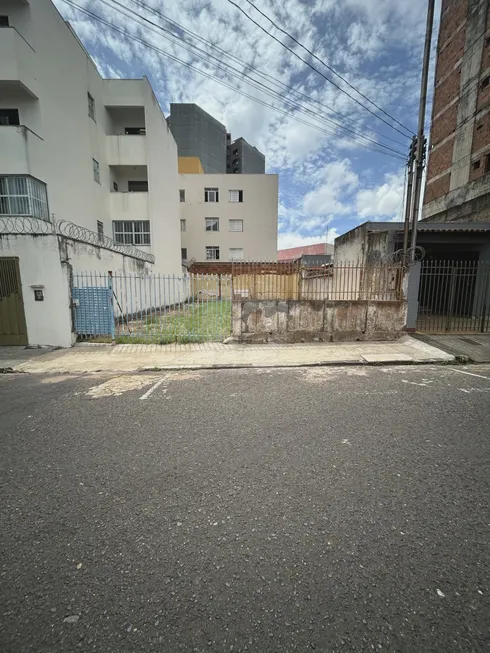 Foto 1 de Lote/Terreno à venda, 200m² em Centro, Uberlândia